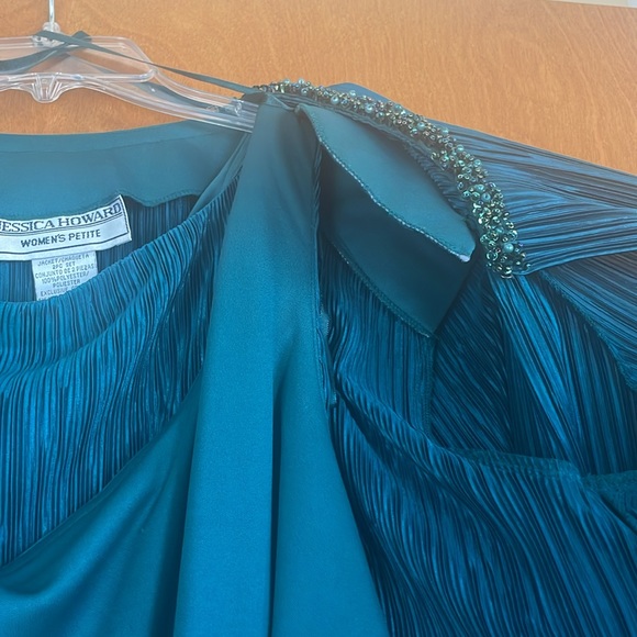 Jessica Howard Two-Piece Shift Dress Set - Picture 4 of 8